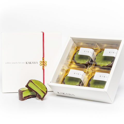 Matcha green tea & strawberry gel Mooncake